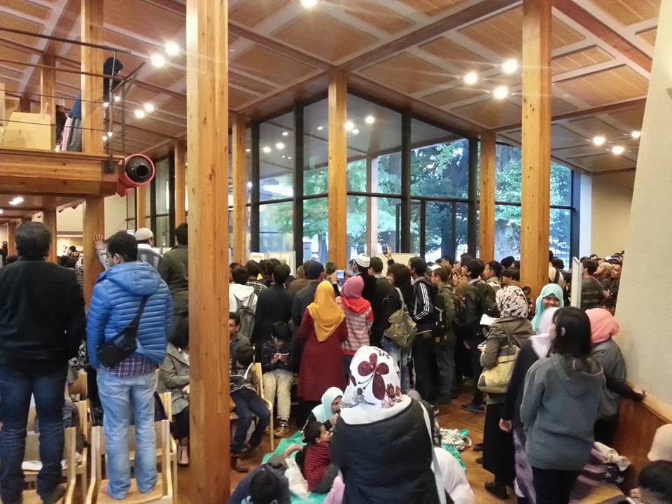 Ruang sesak di University of Tokyo semasa ceramah.