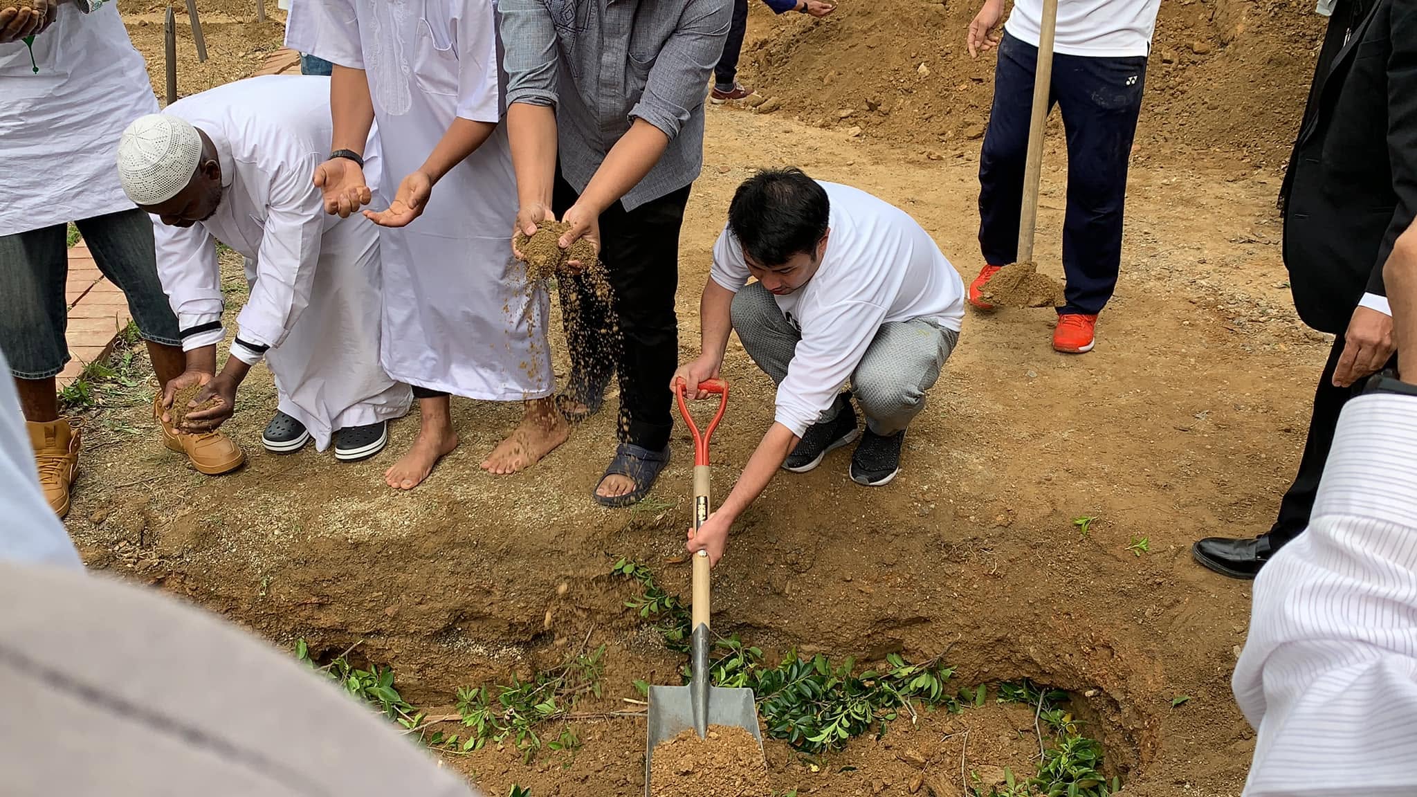 Urusan pengebumian Ustaz Hamanaka di Hashimoto, Wakayama pada Mei 2019.
